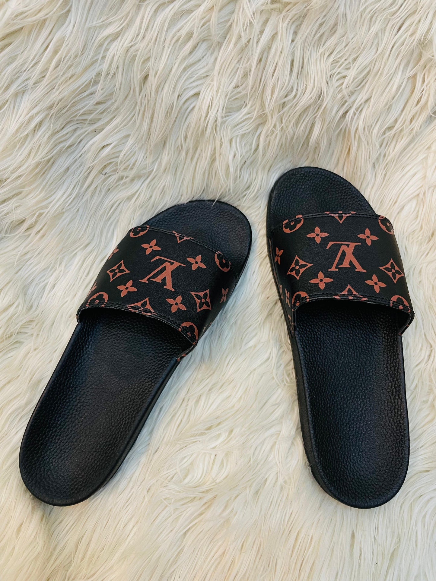 Black King Slide (Medicated Foaming)